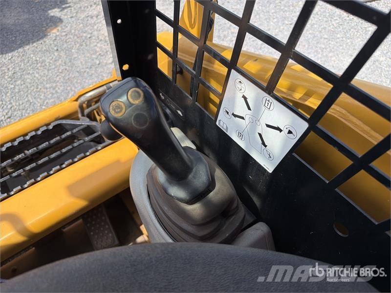 CAT 216B3 Kompaktrakodók