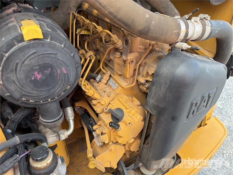 CAT 216B3 Kompaktrakodók