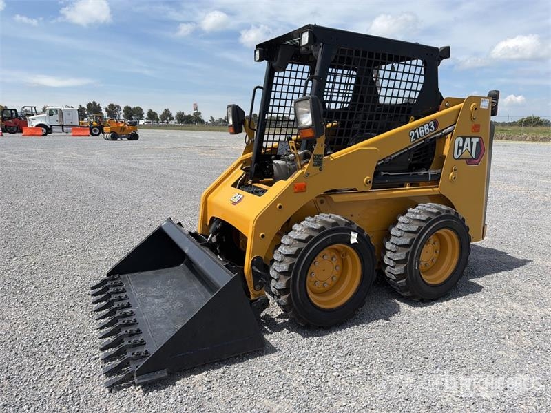 CAT 216B3 Kompaktrakodók