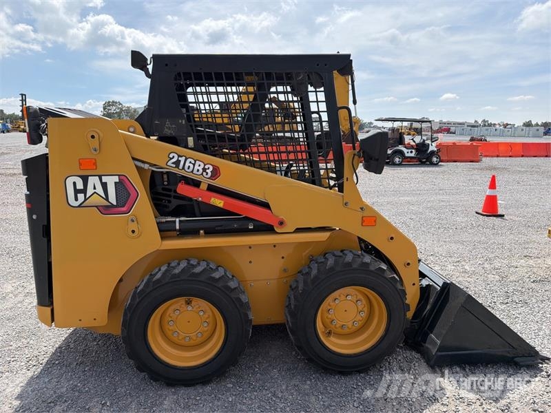 CAT 216B3 Kompaktrakodók