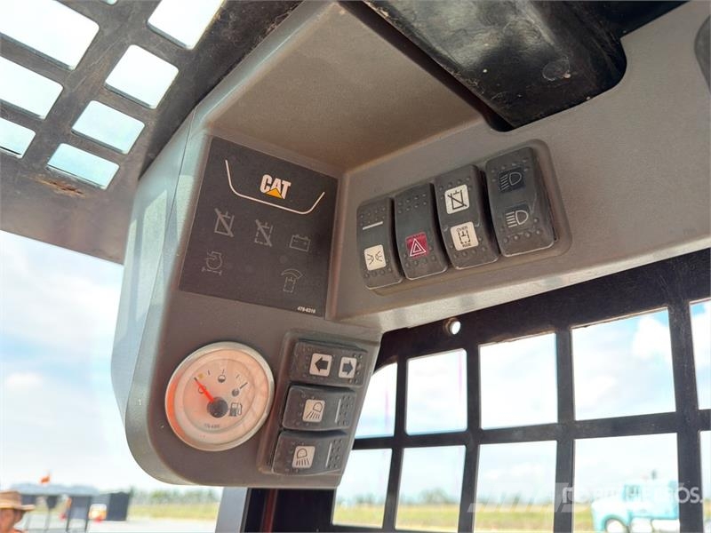 CAT 216B3 Kompaktrakodók