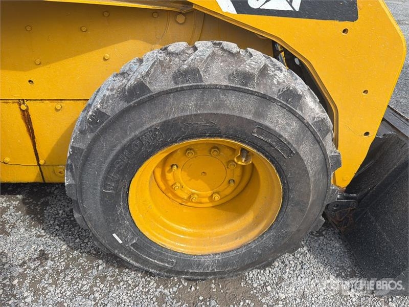CAT 242B Series II Minicargador / Skid Steer Loader Φορτωτάκια