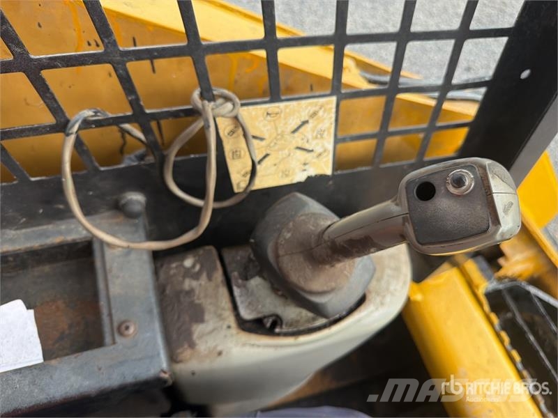 CAT 242B Series II Minicargador / Skid Steer Loader Φορτωτάκια