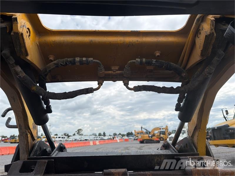 CAT 242B Series II Minicargador / Skid Steer Loader Φορτωτάκια