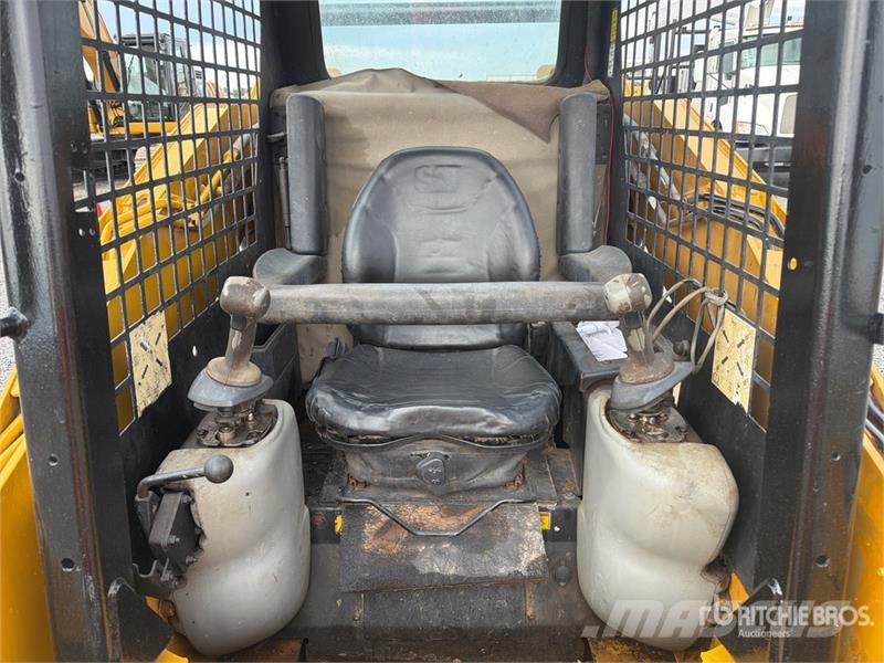 CAT 242B Series II Minicargador / Skid Steer Loader Φορτωτάκια