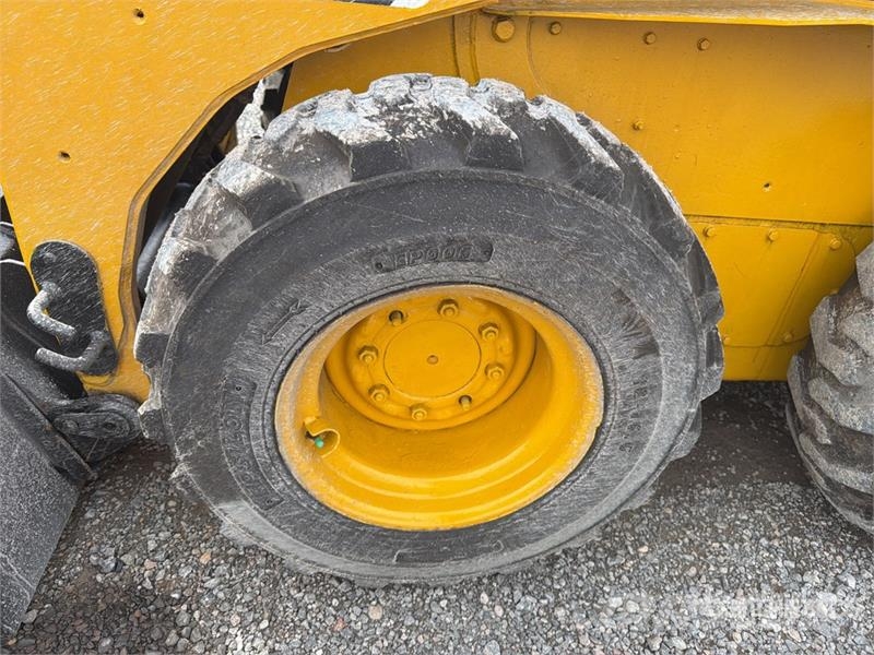 CAT 242B Series II Minicargador / Skid Steer Loader Φορτωτάκια