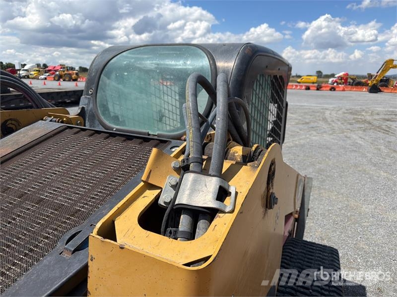 CAT 279C Kompaktrakodók
