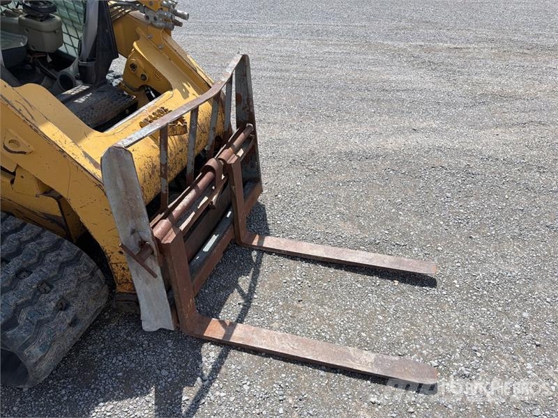 CAT 279C Kompaktrakodók