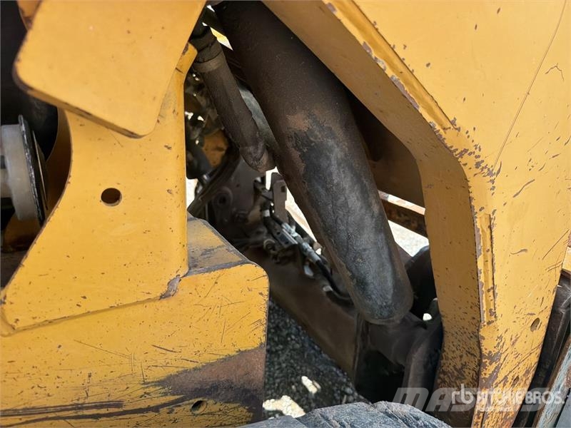 CAT 279C Kompaktrakodók