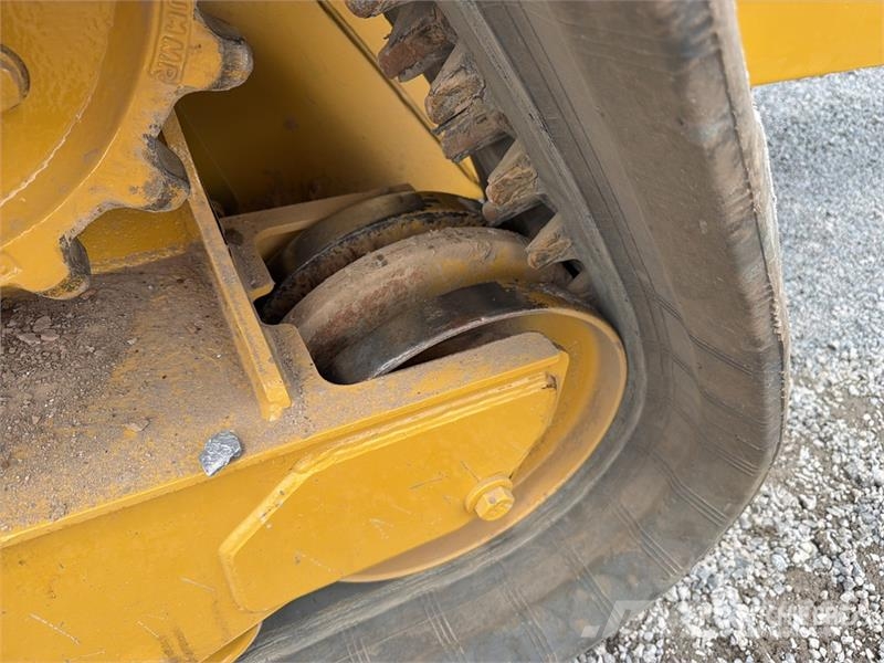 CAT 299D3 Two-Speed High Flow Minicargador / Compact T Kompaktrakodók