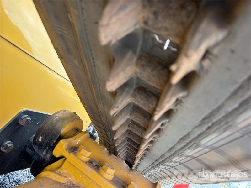 CAT 299D3 Two-Speed High Flow Minicargador / Compact T Kompaktrakodók