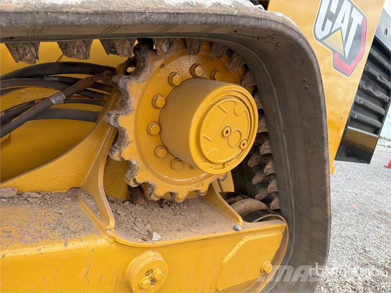 CAT 299D3 Two-Speed High Flow Minicargador / Compact T Kompaktrakodók