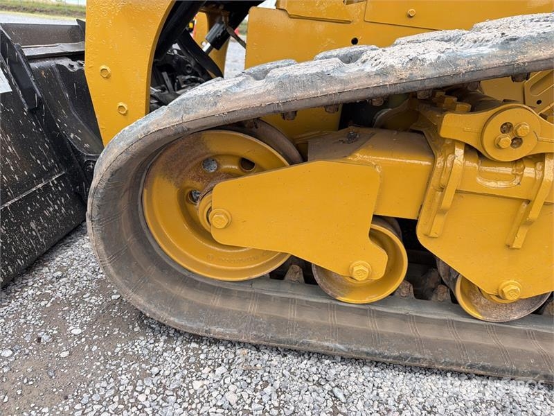 CAT 299D3 Two-Speed High Flow Minicargador / Compact T Kompaktrakodók
