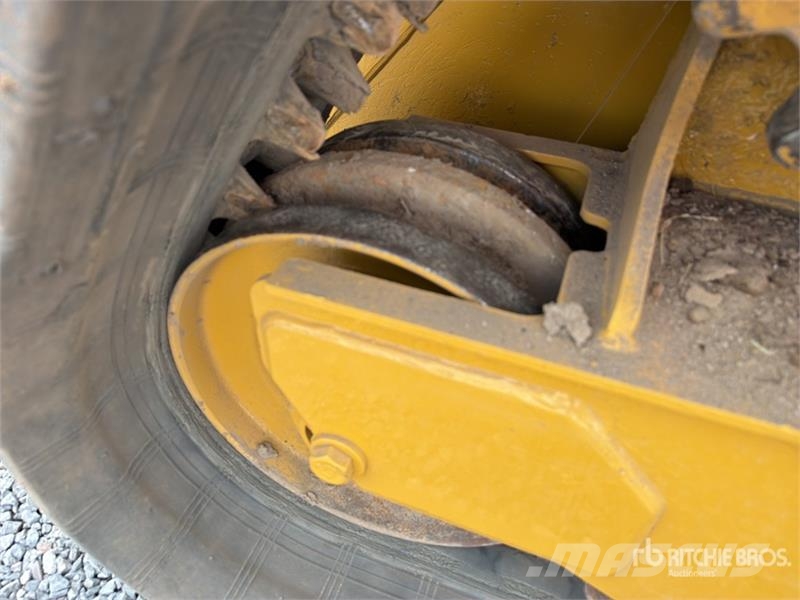 CAT 299D3 Two-Speed High Flow Minicargador / Compact T Kompaktrakodók