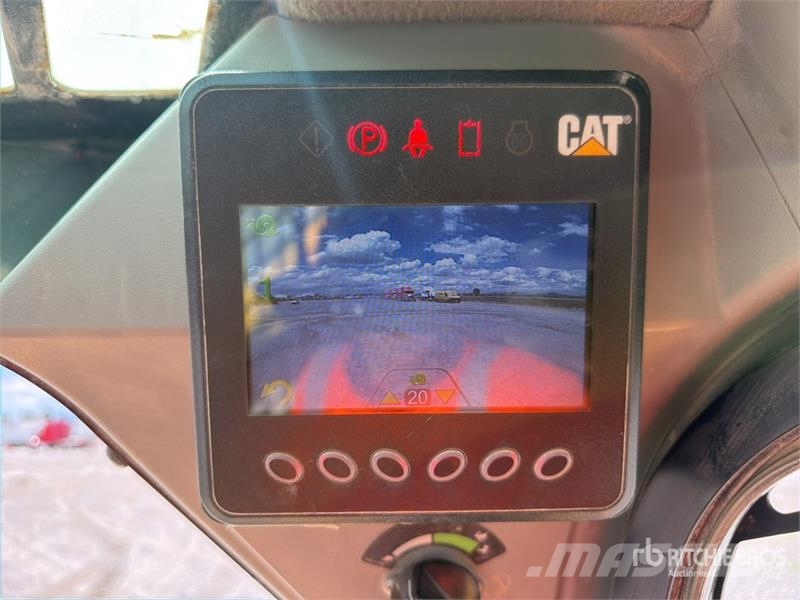 CAT 299D3 Two-Speed High Flow Minicargador / Compact T Kompaktrakodók
