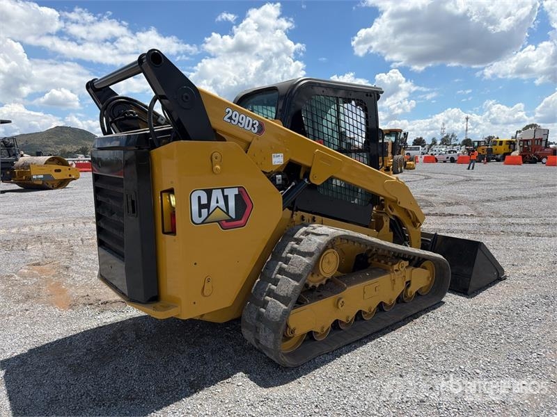 CAT 299D3 Two-Speed High Flow Minicargador / Compact T Kompaktrakodók