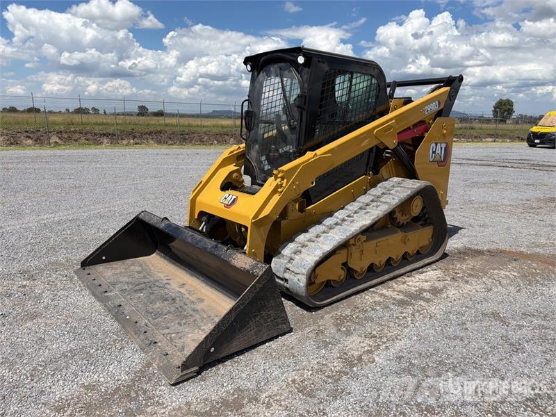 CAT 299D3 Two-Speed High Flow Minicargador / Compact T Kompaktrakodók