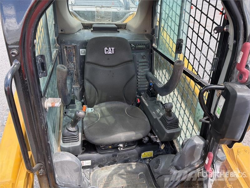 CAT 299D3 Two-Speed High Flow Minicargador / Compact T Kompaktrakodók
