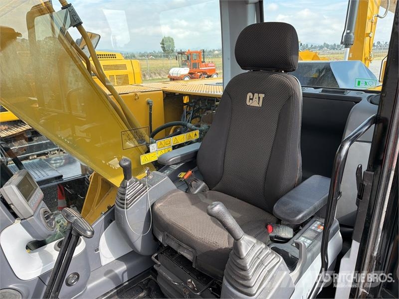 CAT 313D2L Excavadora Hidraulica / Tracked Excavator حفارات زحافة