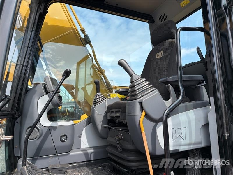 CAT 313D2L Excavadora Hidraulica / Tracked Excavator حفارات زحافة
