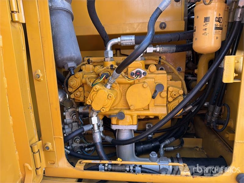 CAT 313D2L Excavadora Hidraulica / Tracked Excavator حفارات زحافة