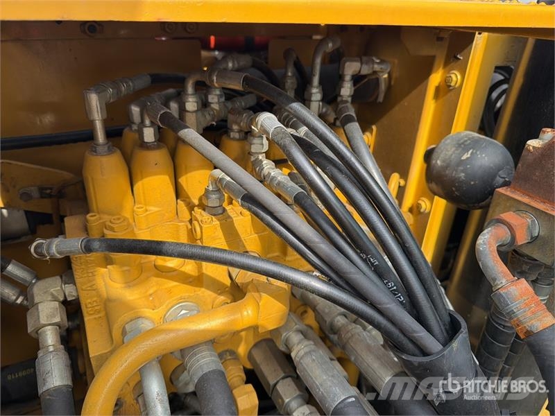 CAT 313D2L Excavadora Hidraulica / Tracked Excavator حفارات زحافة