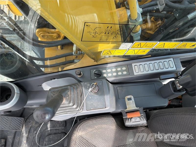 CAT 313D2L Excavadora Hidraulica / Tracked Excavator حفارات زحافة