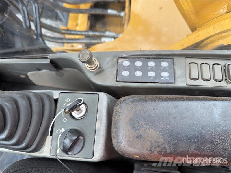 CAT 320D2 Excavadora Hidraulica / Tracked Excavator Escavatori cingolati