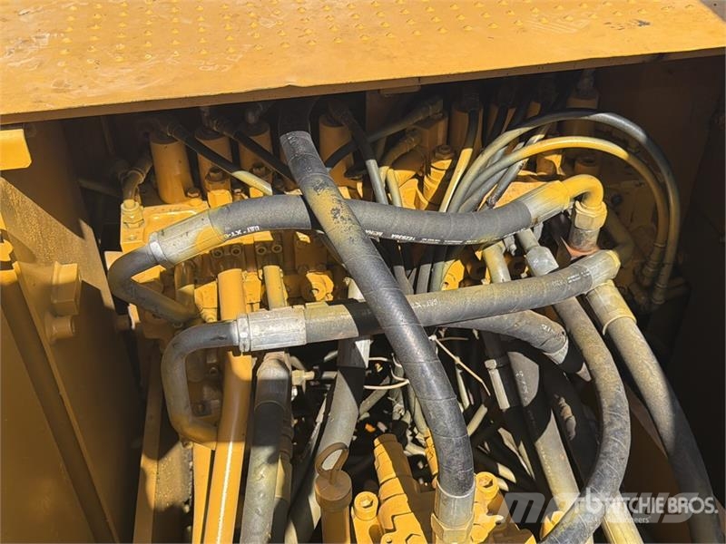 CAT 320D2 Excavadora Hidraulica / Tracked Excavator حفارات زحافة