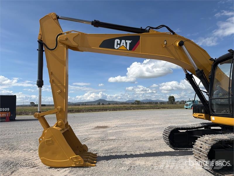 CAT 320D2 Excavadora Hidraulica / Tracked Excavator حفارات زحافة