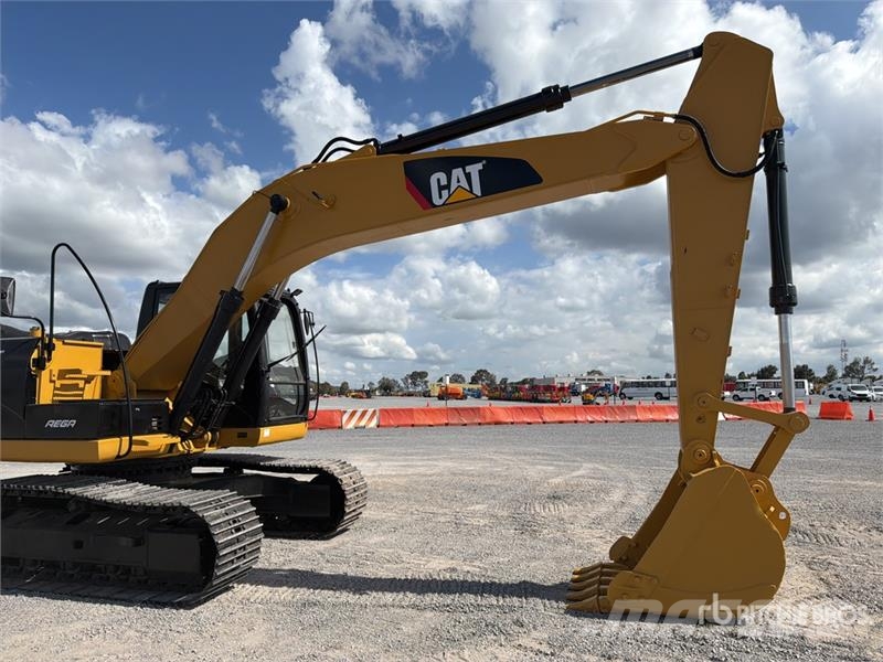 CAT 320D2 Excavadora Hidraulica / Tracked Excavator حفارات زحافة