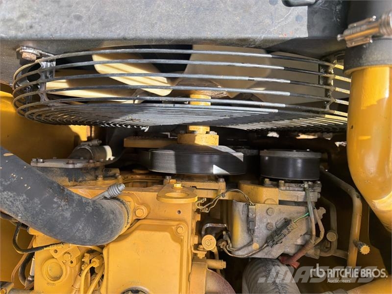 CAT 320D2 Excavadora Hidraulica / Tracked Excavator 대형 굴삭기 29톤 이상