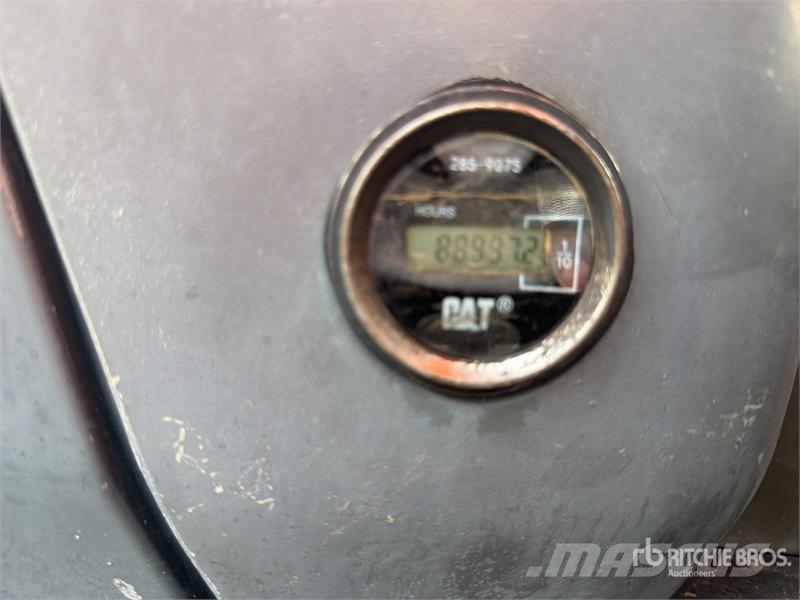 CAT 320D2 Excavadora Hidraulica / Tracked Excavator 대형 굴삭기 29톤 이상