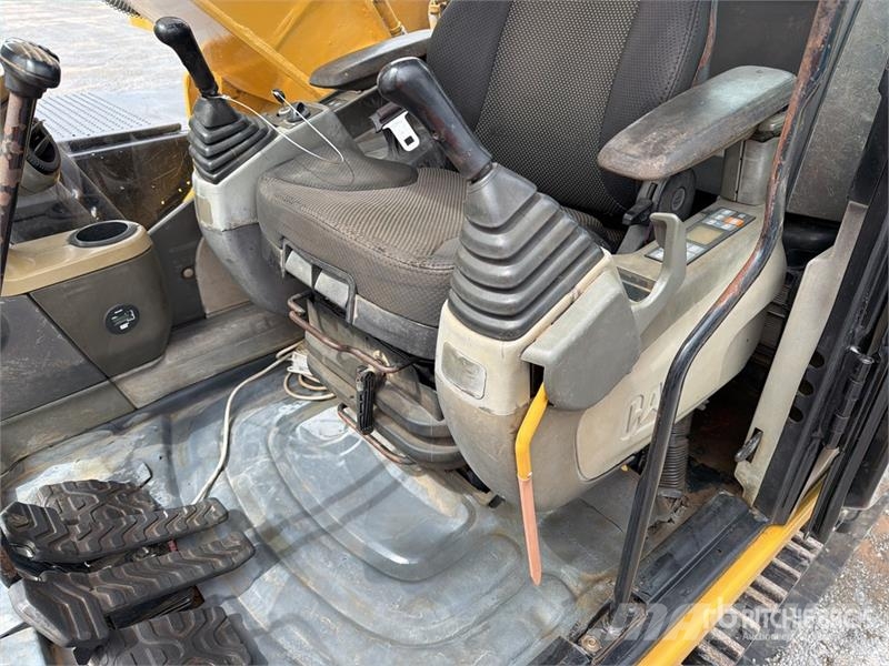 CAT 320D2 Excavadora Hidraulica / Tracked Excavator Escavatori cingolati