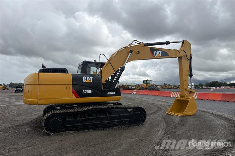 CAT 320D2 Excavadora Hidraulica / Tracked Excavator Gravemaskiner på larvebånd