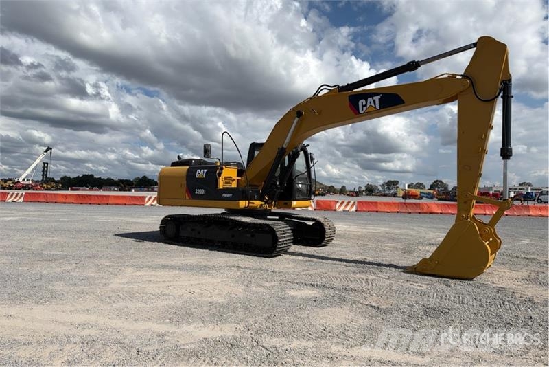 CAT 320D2 Excavadora Hidraulica / Tracked Excavator حفارات زحافة