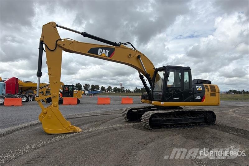 CAT 320D2 Excavadora Hidraulica / Tracked Excavator Gravemaskiner på larvebånd