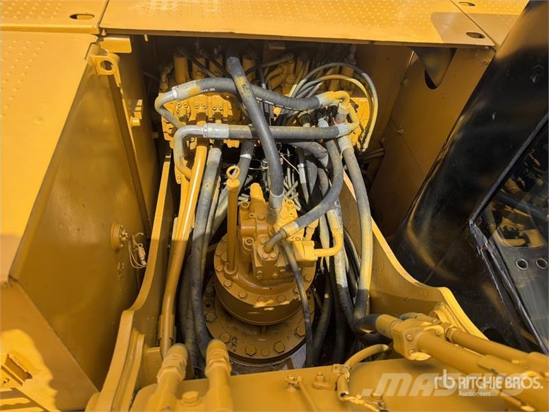 CAT 320D2 Excavadora Hidraulica / Tracked Excavator 대형 굴삭기 29톤 이상