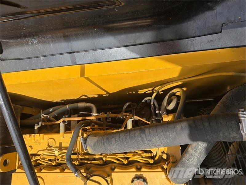 CAT 320D2 Excavadora Hidraulica / Tracked Excavator 대형 굴삭기 29톤 이상