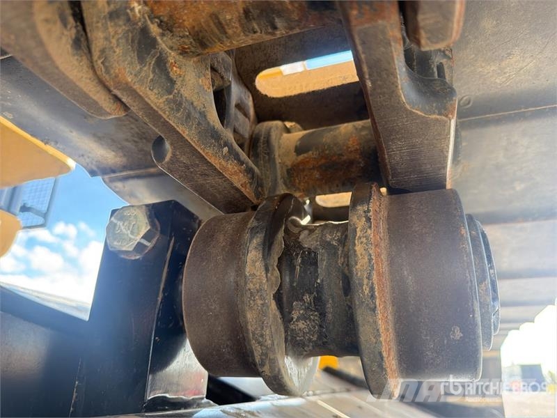CAT 321 Tracked Excavator (Unused) Escavadoras de rastos