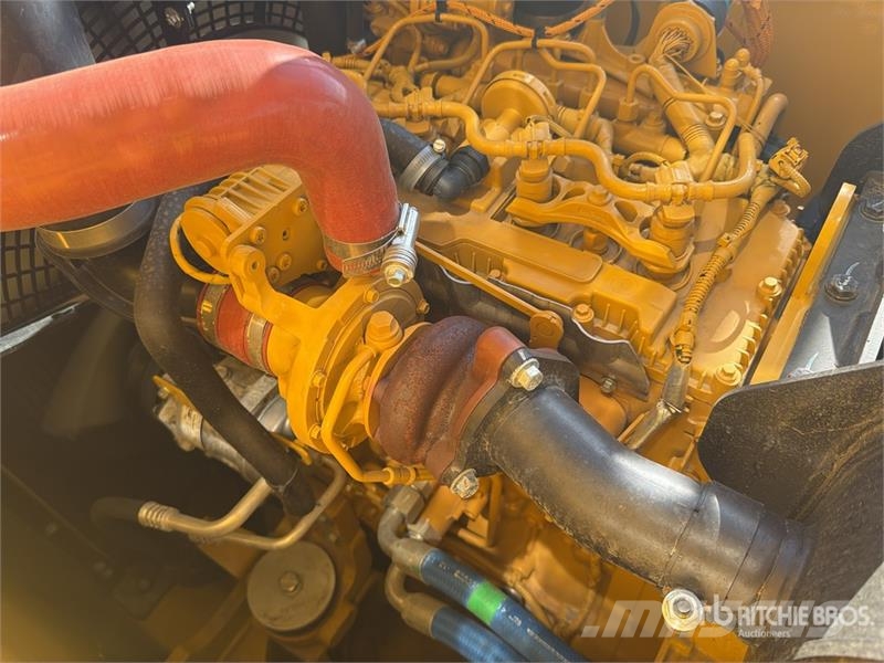 CAT 321 Tracked Excavator (Unused) Escavadoras de rastos