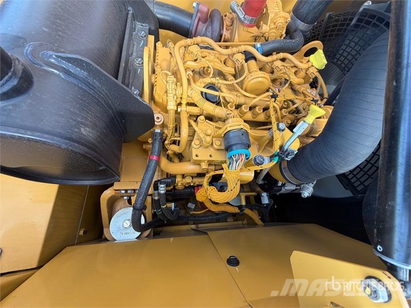 CAT 321 Tracked Excavator (Unused) Escavadoras de rastos