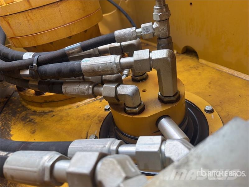 CAT 321 Tracked Excavator (Unused) Bageri guseničari
