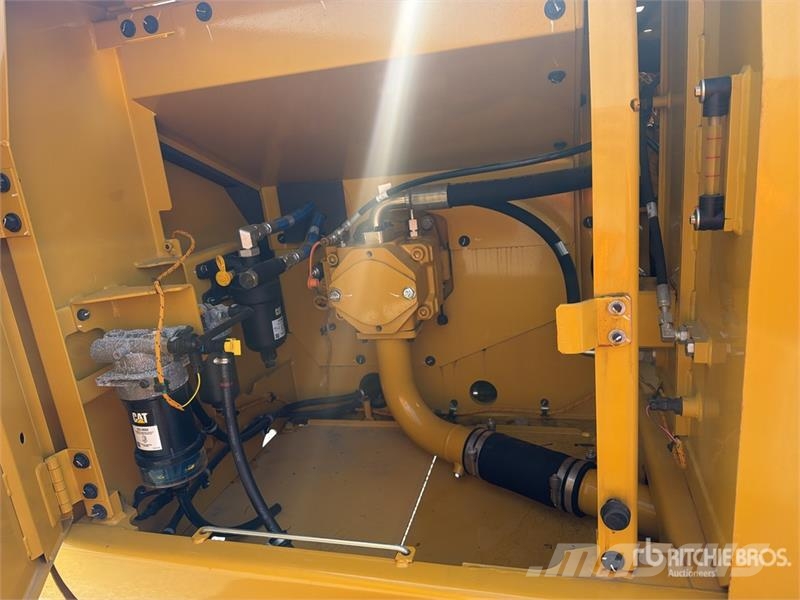 CAT 321 Tracked Excavator (Unused) Bageri guseničari
