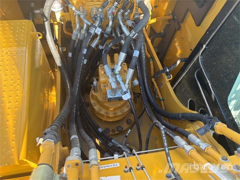 CAT 321 Tracked Excavator (Unused) Escavadoras de rastos