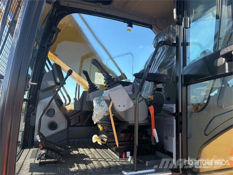 CAT 321 Tracked Excavator (Unused) Escavadoras de rastos