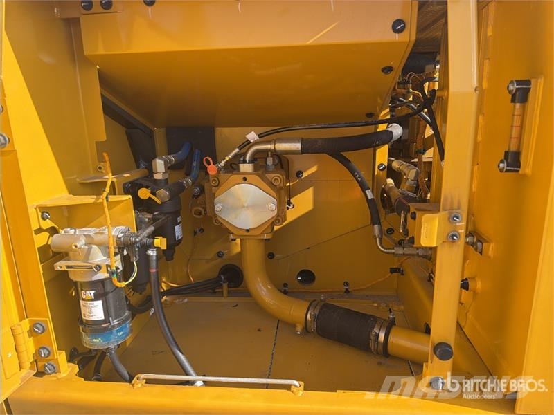 CAT 321 Tracked Excavator (Unused) Escavadoras de rastos