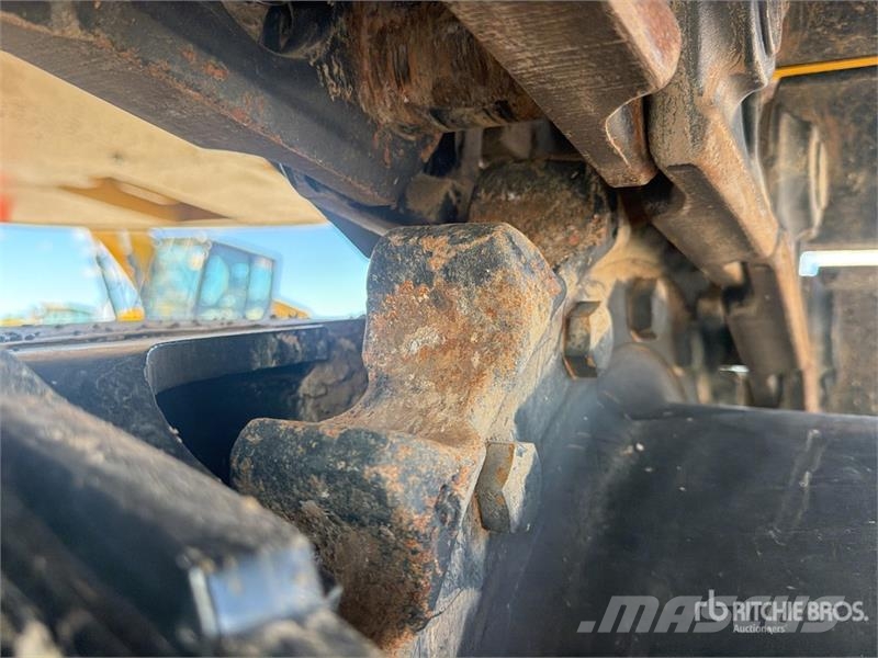 CAT 321 Tracked Excavator (Unused) Escavadoras de rastos