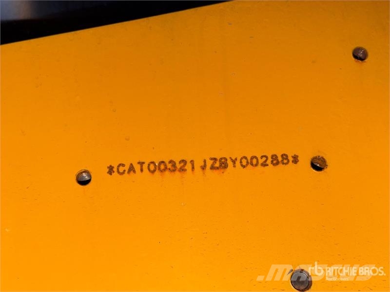 CAT 321 Tracked Excavator (Unused) Excavadoras sobre orugas