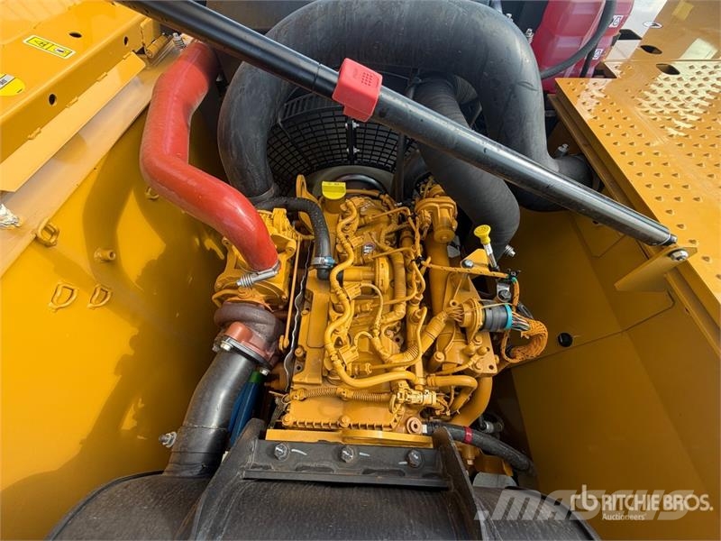 CAT 321 Tracked Excavator (Unused) Escavadoras de rastos